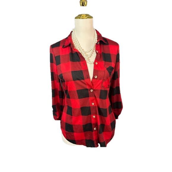 Staple Item Rue 21 Classic Plaid Blouse, Button down Small, Red and Black - Picture 2 of 8